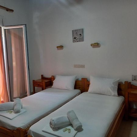 Hotel Tainaro Loutra Edipsou  Exterior photo